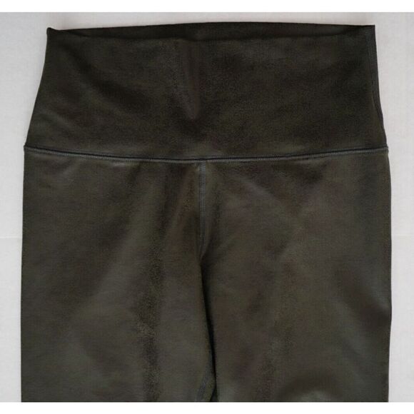 Offline x Aerie Women's Sz M Olive Green The Hugger Hi-Waisted Crackle Leggings - Picture 4 of 9